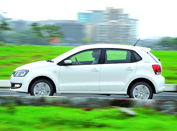 Volkswagen Polo GT TSI vs Hyundai i20 AT